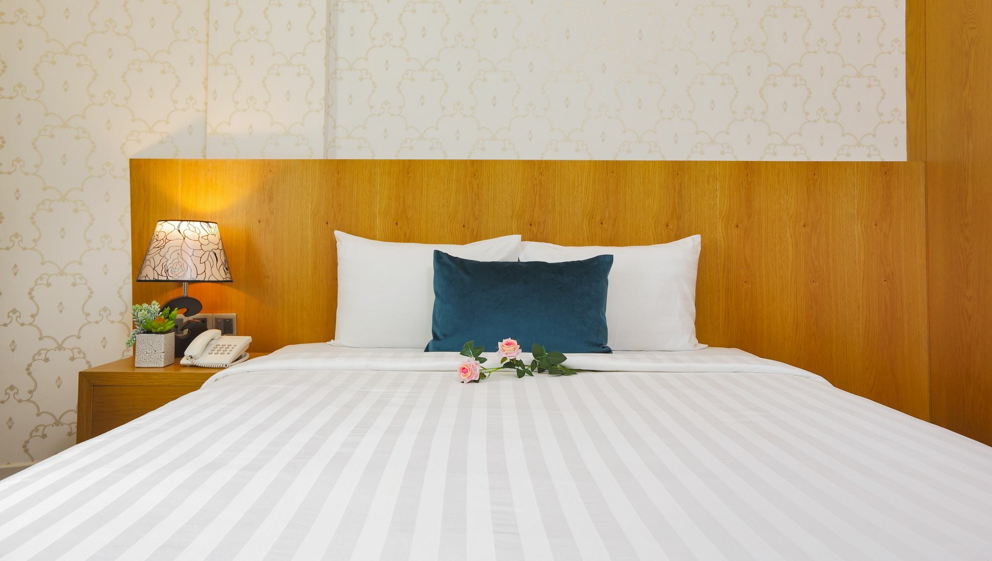 Golda Hotel Thành Pho Ho Chí Minh Esterno foto